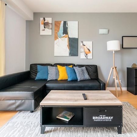 Bright & Spacious 2 Bed Flat 2 Bath W Garage In Lagos Marina Екстериор снимка