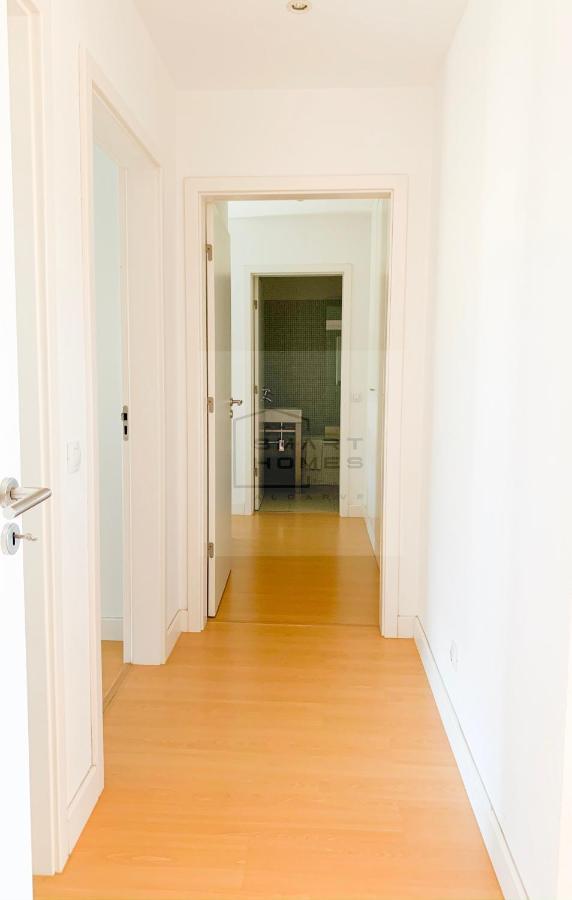 Bright & Spacious 2 Bed Flat 2 Bath W Garage In Lagos Marina Екстериор снимка