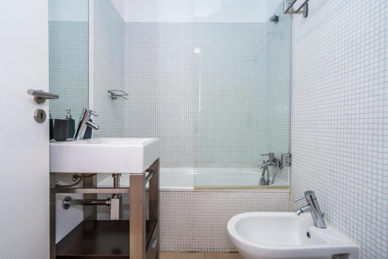 Bright & Spacious 2 Bed Flat 2 Bath W Garage In Lagos Marina Екстериор снимка