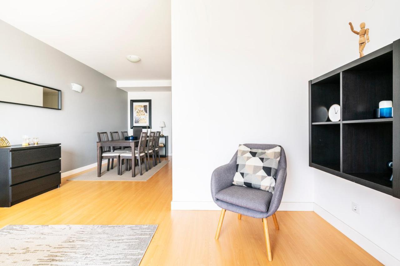 Bright & Spacious 2 Bed Flat 2 Bath W Garage In Lagos Marina Екстериор снимка