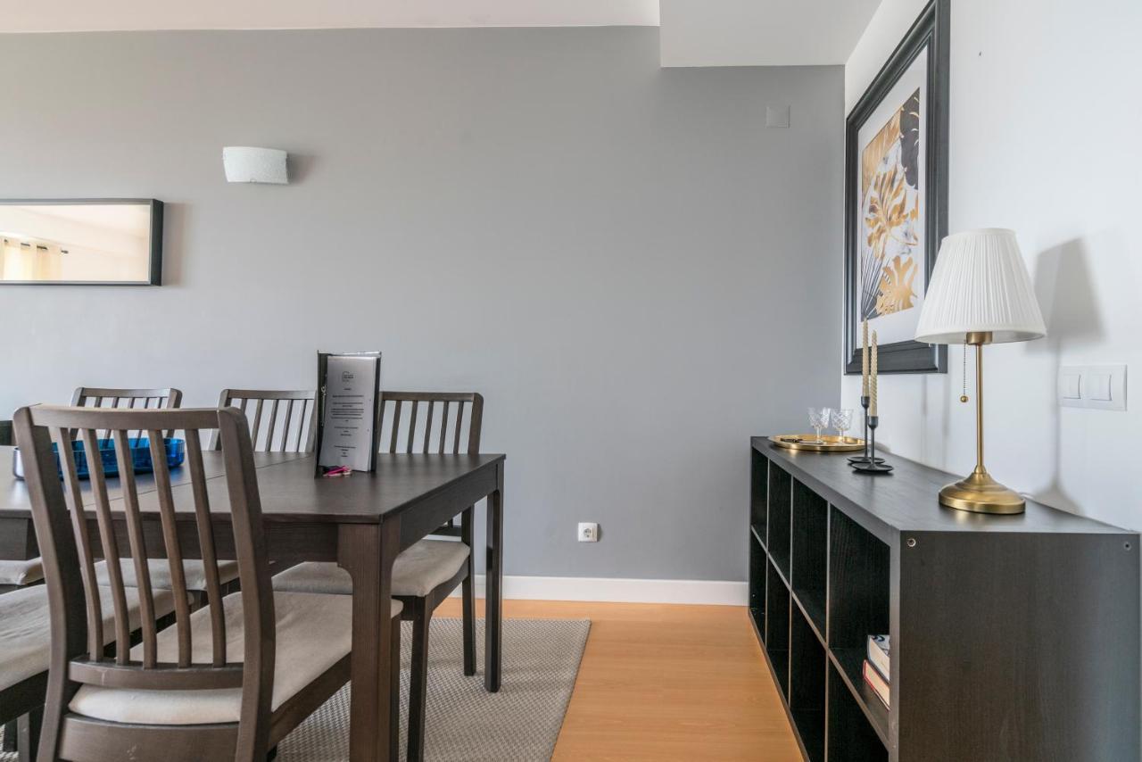 Bright & Spacious 2 Bed Flat 2 Bath W Garage In Lagos Marina Екстериор снимка