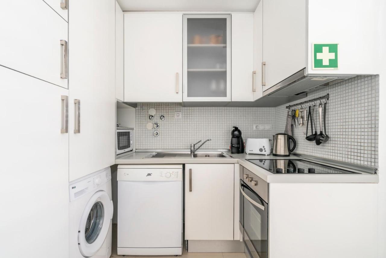Bright & Spacious 2 Bed Flat 2 Bath W Garage In Lagos Marina Екстериор снимка