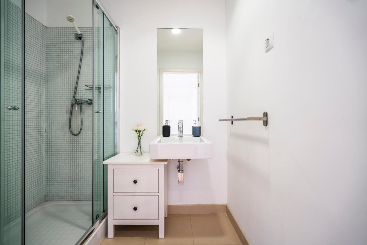Bright & Spacious 2 Bed Flat 2 Bath W Garage In Lagos Marina Екстериор снимка