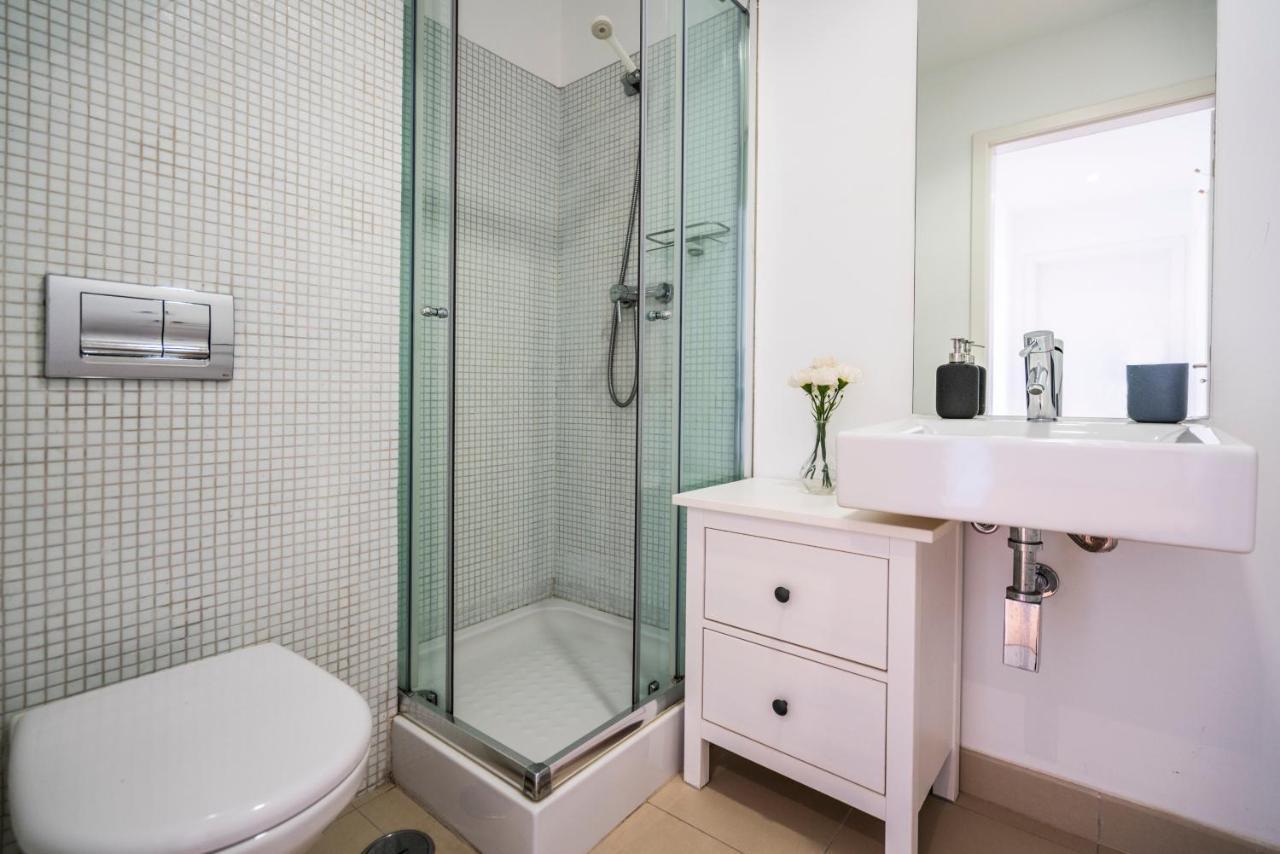 Bright & Spacious 2 Bed Flat 2 Bath W Garage In Lagos Marina Екстериор снимка